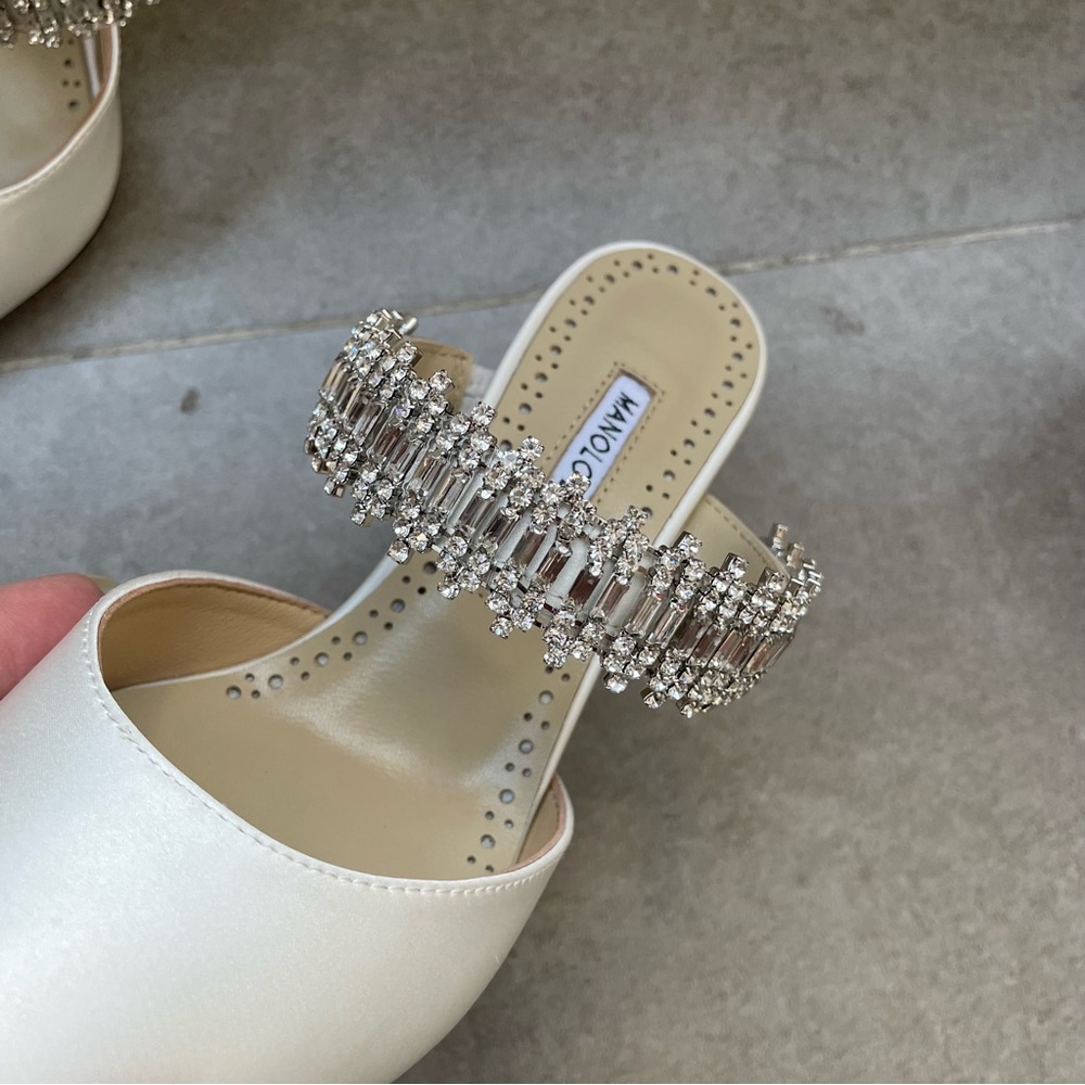 Manolo Blahnik Ivory Pointed Satin Mules with Crystal-Embellished Strap - Picture 2 of 10